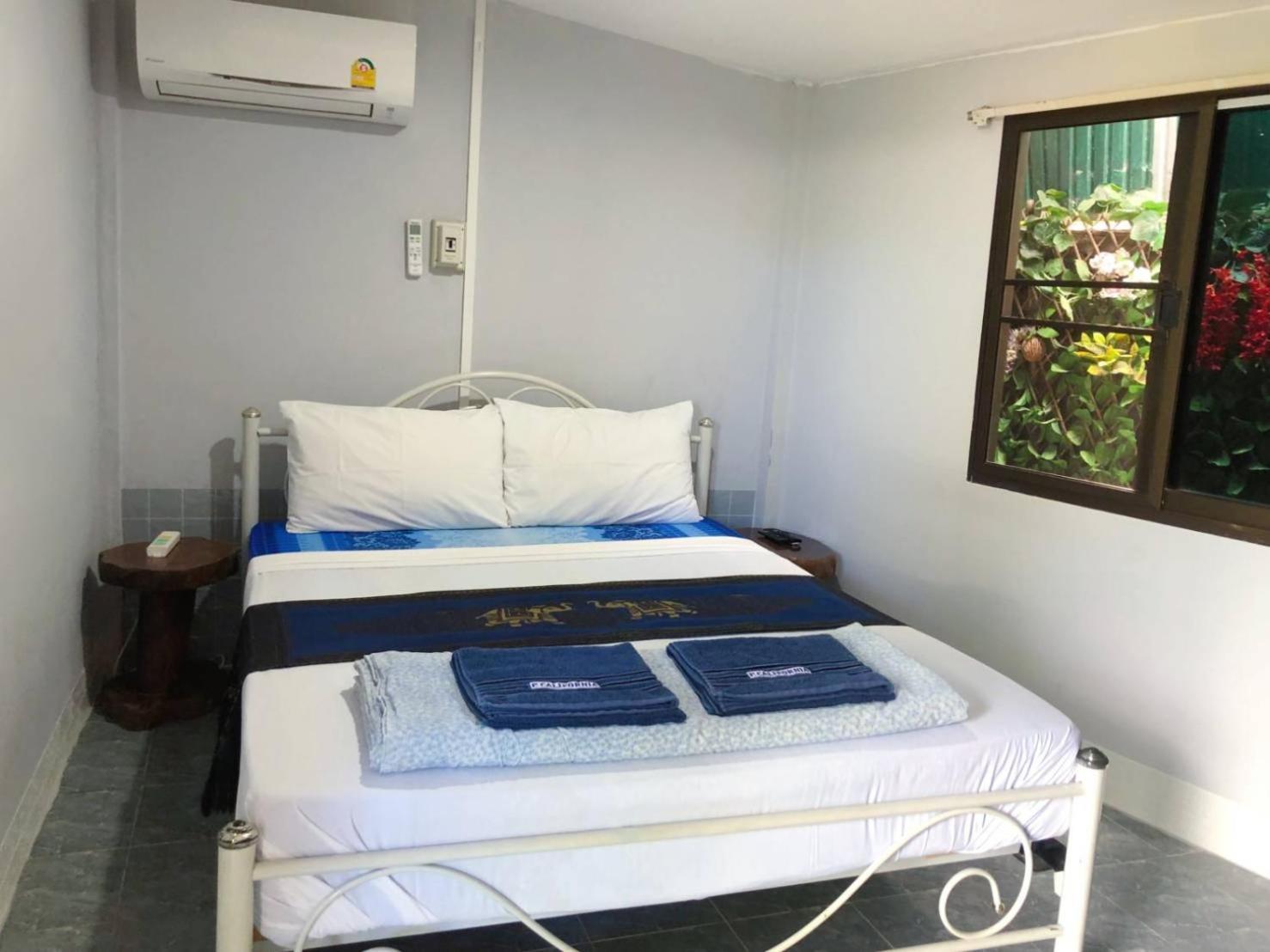 P.California Inter Hostel Nang Rong Exterior photo
