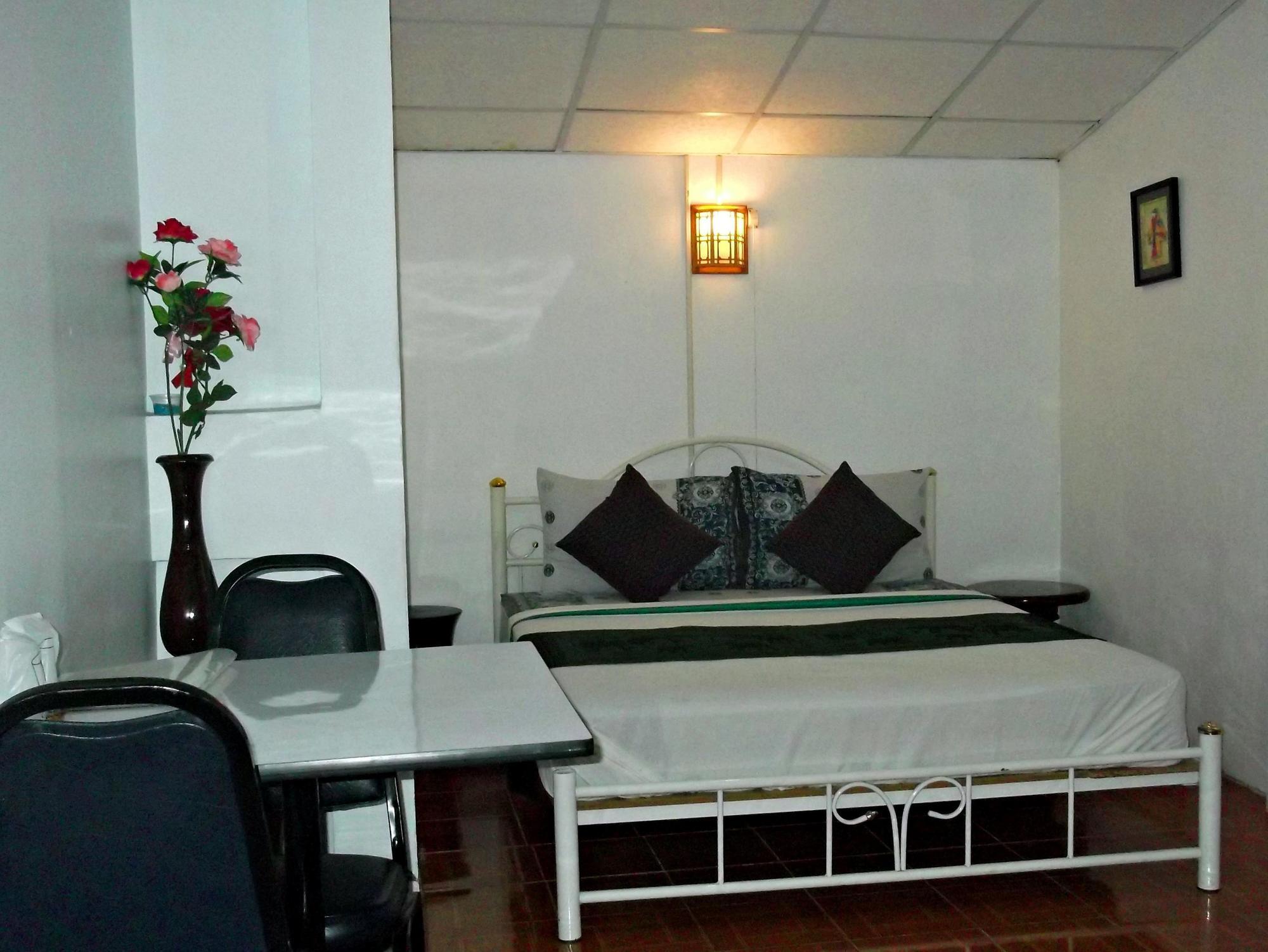 P.California Inter Hostel Nang Rong Exterior photo